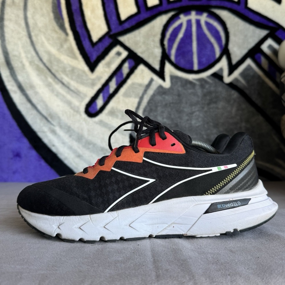 Size 9 - Diadora Mythos Blushield Volo 2 Black Running Shoes Sneakers Mens